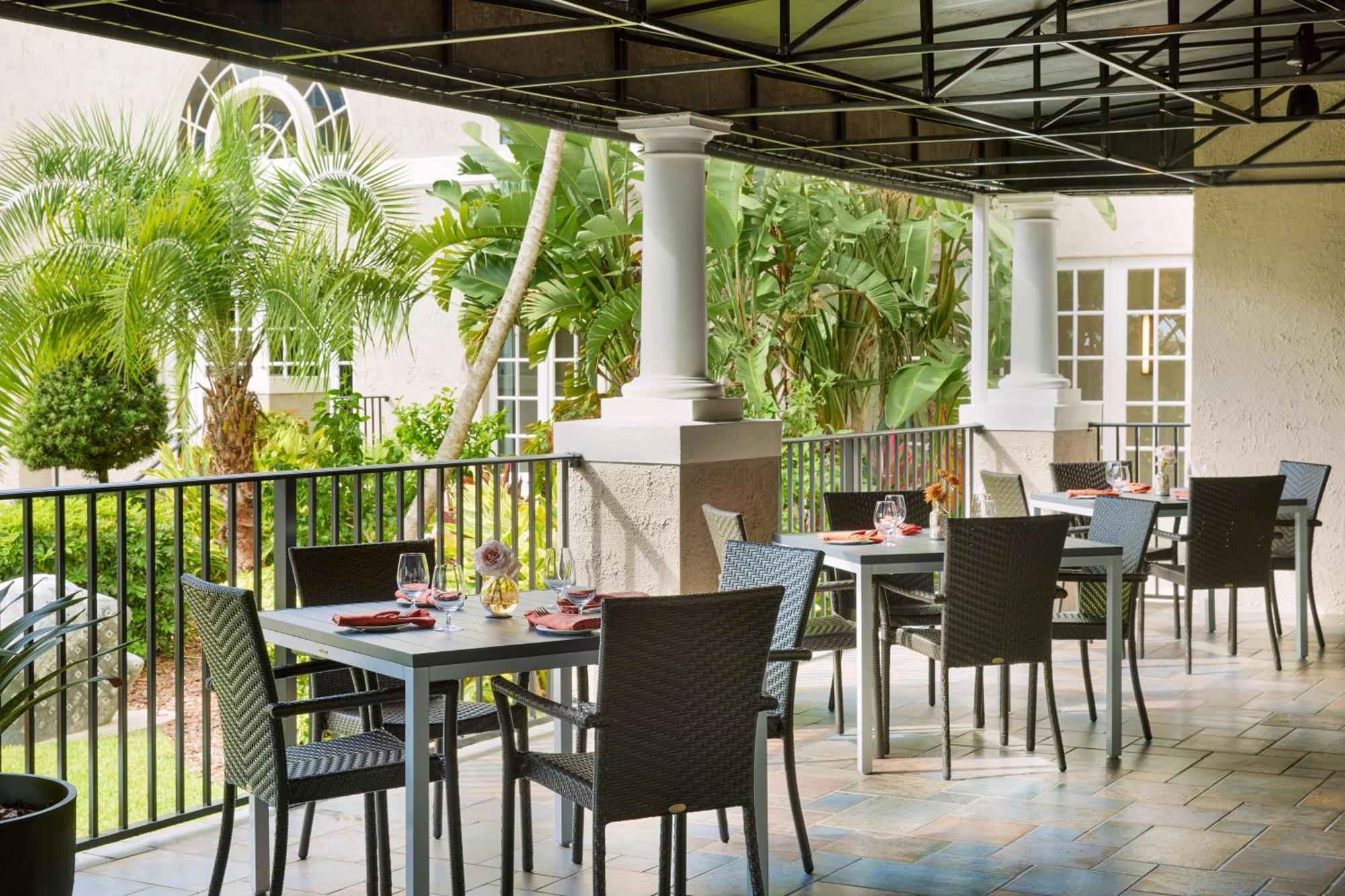 The Terrace Hotel Lakeland, Tapestry Collection By Hilton Luaran gambar